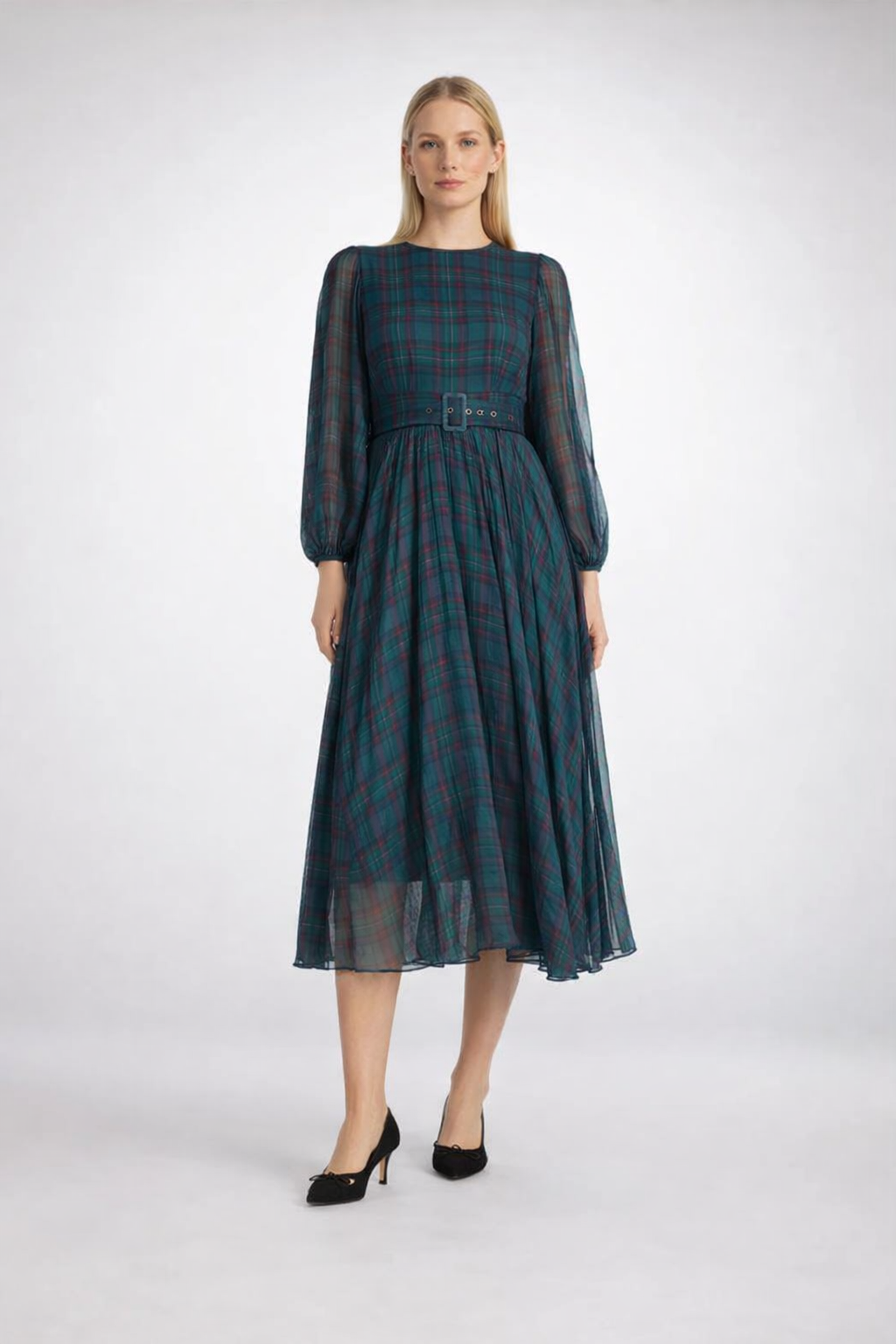 Zielona sukienka midi w kratę z transparentnymi rękawami i paskiem